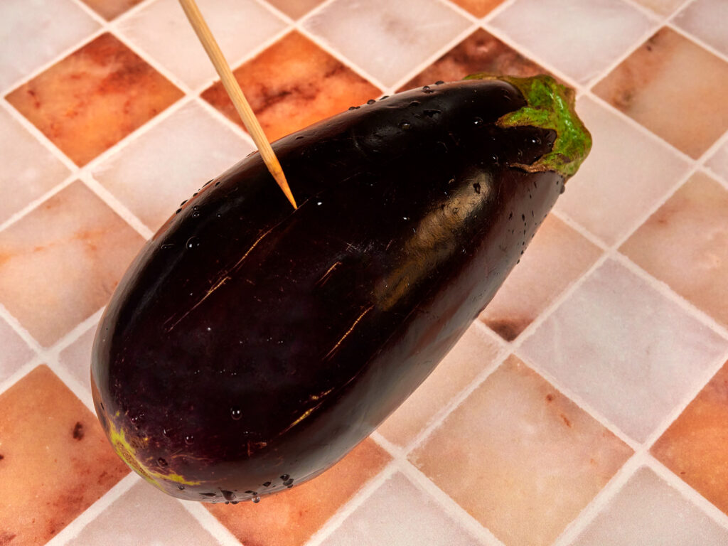 Vinetele se înțeapă înainte de coacere